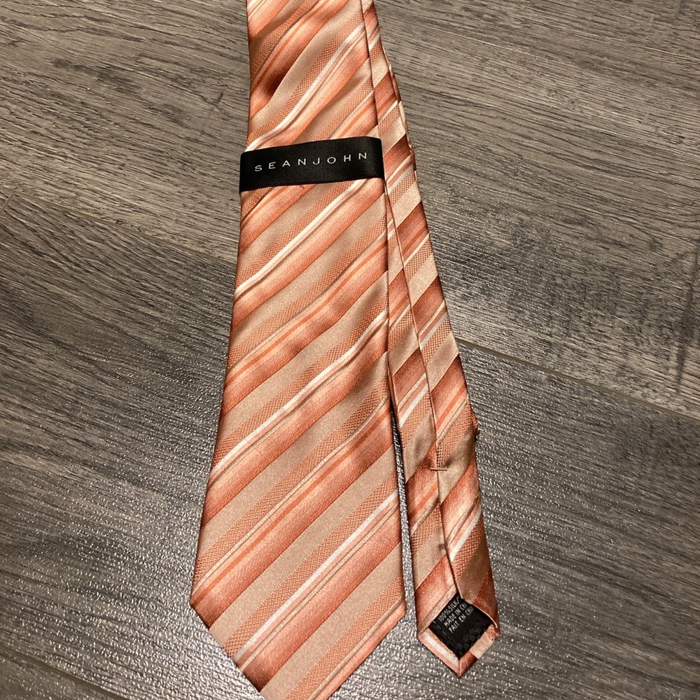 Sean John 100% Silk Tie Ivory Beige Striped